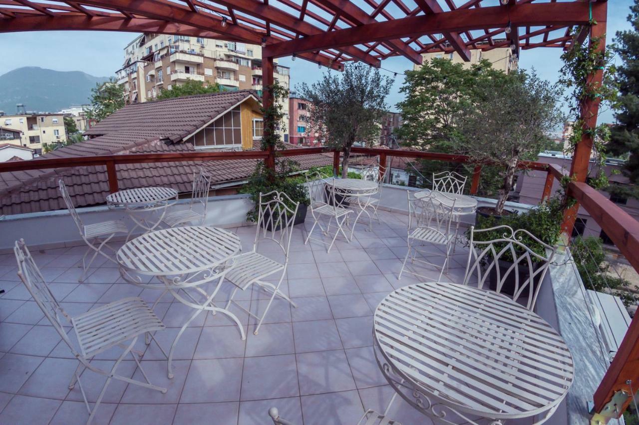 Art Tirana